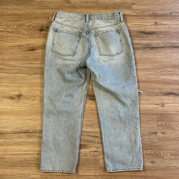 NWOT Old Navy High Waisted Slouchy Straight Distressed Denim Jeans - Picture 6 of 9